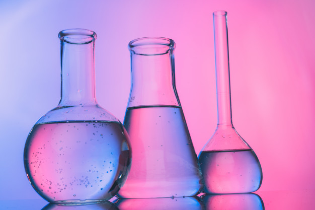 tubos de vidro de laboratorio com produtos quimicos em rosa brilhante 93675 51898
